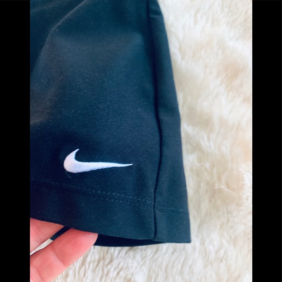 Nike Dri Fit Shorts - Picture 3 of 6